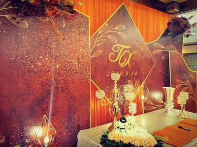 鳳冠霞帔，共締良緣 一場沉浸式中式婚禮的策劃與布置全解析